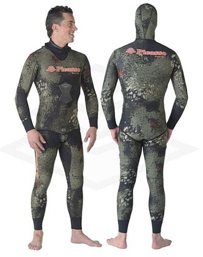 spearfishing-wetsuits-145425.jpg
